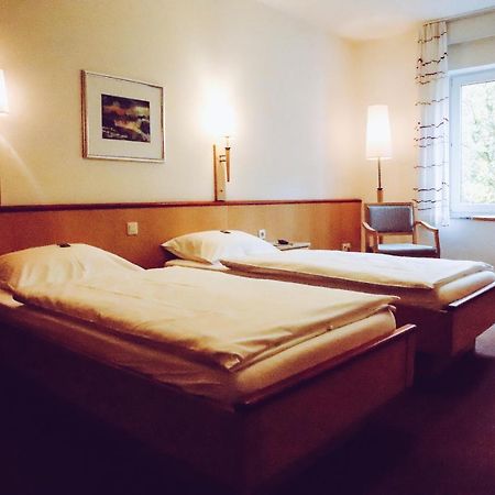Cvjm-Tagungshaus Kassel Am Unesco-Welterbe Bergpark Wilhelmshoehe Екстериор снимка